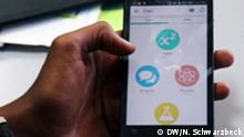 Februar 2016 NL Format Junge Start-Ups haben eine mobile App entwickelt, die Schülern bei ihren Hausaufgaben und Klausurvorbereitungen helfen soll. Copyright: DW/N. Schwarzbeck