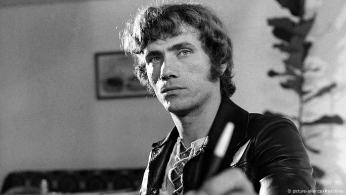 Black-and-white portrait of Jürgen Prochnow in the 1970s.