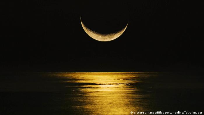 Mangata (шведский язык) - лунная дорожка на темной воде.