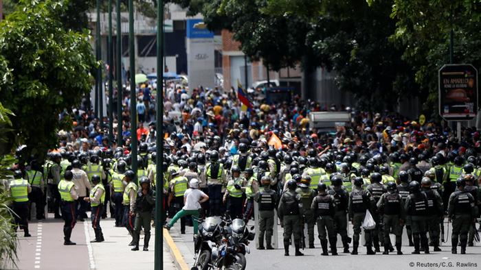 Venezuela Proteste gegen Präsident Nicolas Maduro in Caracas