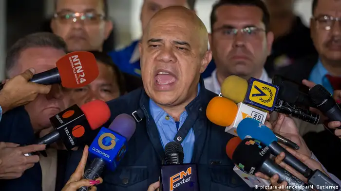 Venezuela Caracas Opposition Jesus Torrealba (picture-alliance/dpa/M. Gutierrez)