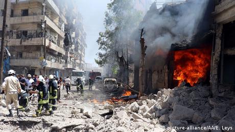 Syrien Aleppo Luftangriff auf Krankenhaus Feuerwehr
