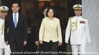 Taiwan President Ma Ying-jeou, left, Taiwan's new president Tsai Ing-wen, center