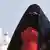 Katar Doha Frau verschleiert Symbolbild Frauenrechte