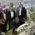 Bosnien Sarajevo Muslimischer Anführer Bakir Izetbegovic bei Trauerstätte