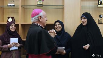 سراسقف وینچنزو پالیا، رئیس شورای پاپی امور خانواده واتیکان در ایران