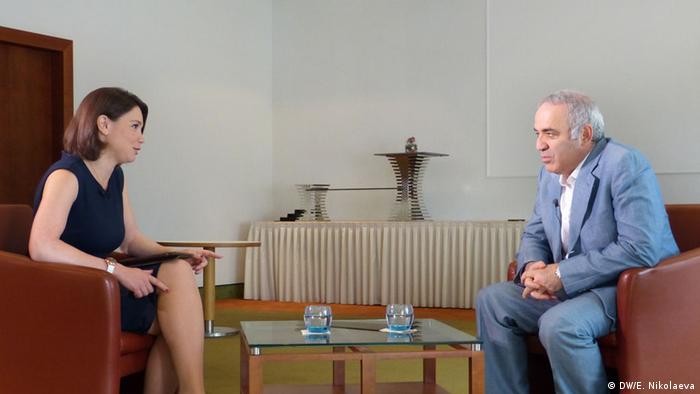 Interview Nemtsova und Kasparow