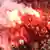 Die polnische Fankurve brennt beim WM-Qualifikationsspiel England - Poland (Foto: picture alliance/Photoshot)