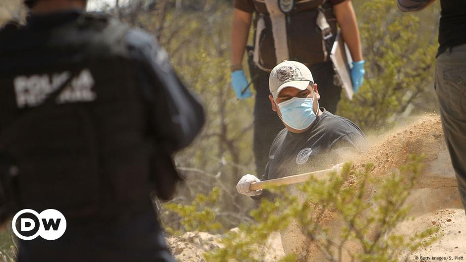 Headless Bodies Found In Mexico – DW – 06/18/2016