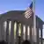USA Oberster Gerichtshof mit Flagge auf Halbmast in Washington