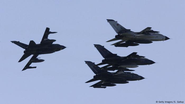 Germany Raises Defense Spending As It Demands Clear Agenda From Us News Dw 19 01 2017
