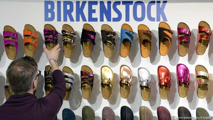 orientación Accesible crema El fabricante de sandalias Birkenstock negocia su venta | Economía | DW |  08.02.2021