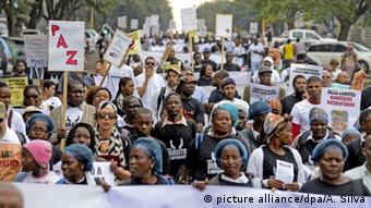 Mosambik Demonstration für Frieden in Maputo