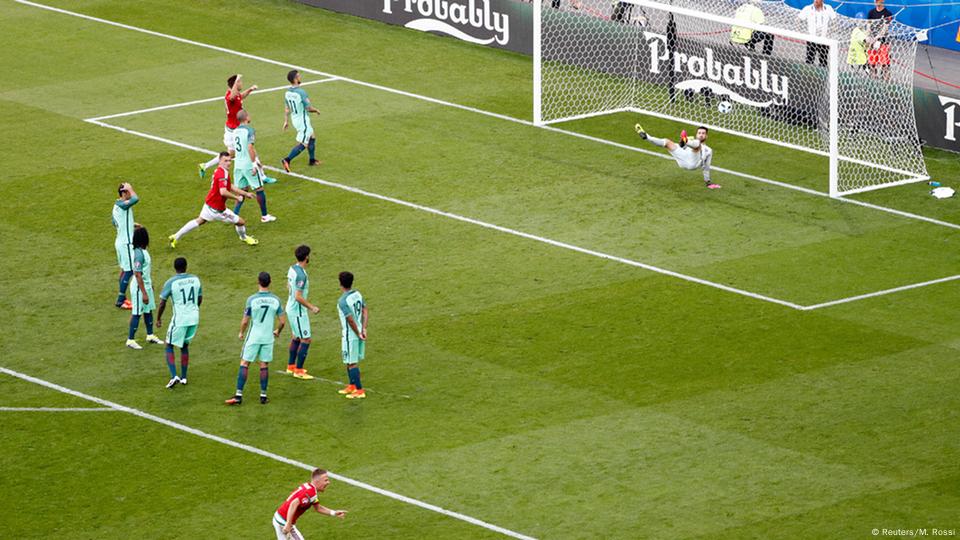 Euro-2016: Com dois de Cristiano, Portugal arranca empate e vai às oitavas