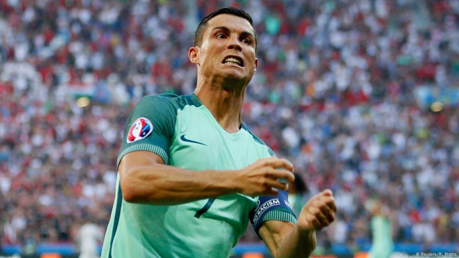 Cristiano Ronaldo marca três vezes e dá empate a Portugal contra