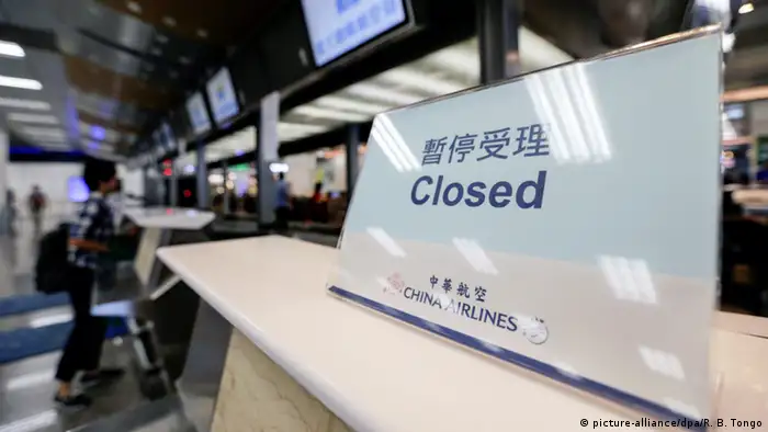Taiwan Taipeh Songshan Flughafen - Flugschalter wegen Streik geschlossen
