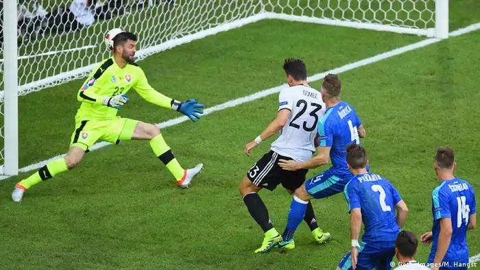UEFA EURO 2016 - Achtelfinale | Deutschland vs. Slowakei 2:0 Tor Gomez 