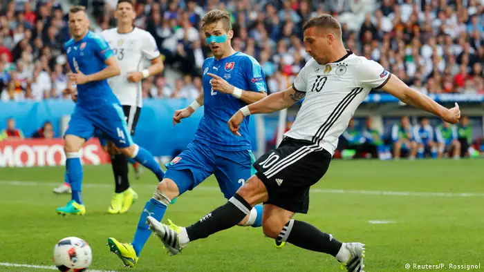UEFA EURO 2016 - Achtelfinale | Deutschland vs. Slowakei Spielszene Podolski