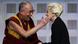 USA Indianapolis Dalai Lama trifft auf Lady Gaga USA Indianapolis Dalai Lama trifft auf Lady Gaga