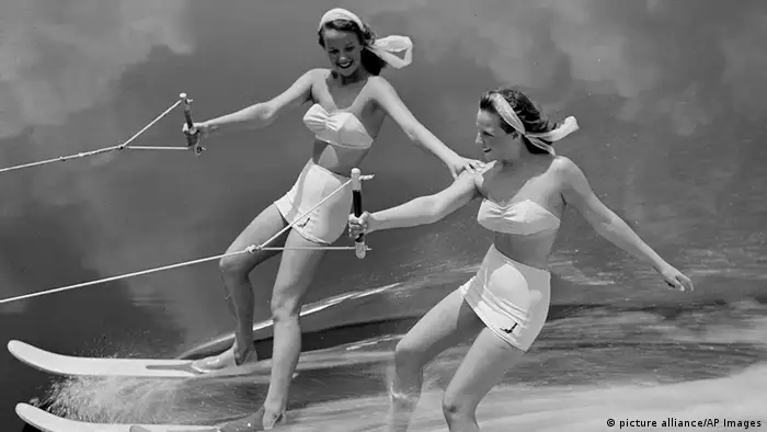 Bikini Mode Aqua Maids (picture alliance/AP Images)