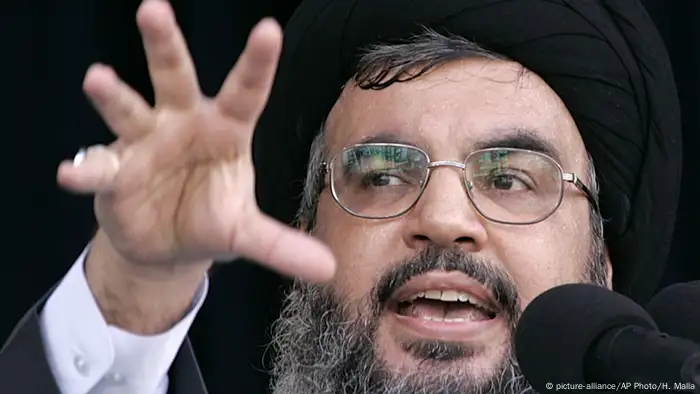 Libanon Beirut Sheik Hassan Nasrallah (picture-alliance/AP Photo/H. Malla)