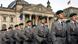 Deutschland Bundeswehr Rekruten vor dem Reichstagsgebäude Deutschland Bundeswehr Rekruten vor dem Reichstagsgebäude