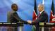Kenias Präsident Uhuru Kenyatta bei Premierminister Netanjahu in Tel Aviv (Foto: picture-alliance/dpa/A. Cohen) Kenias Präsident Uhuru Kenyatta bei Premierminister Netanjahu in Tel Aviv (Foto: picture-alliance/dpa/A. Cohen)