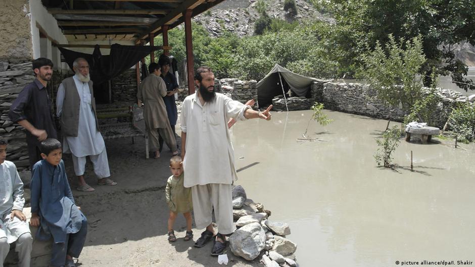 Flash floods leave dozens dead in Pakistan