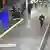 Кадр камеры наблюдения в аэропорту Стамбула: подозреваемый в терроризме внутри здания
