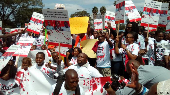 Protest gegen extralegale Hinrichtungen in Nairobi (Foto: DW)