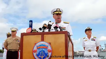 Hawaii Kommandant Scott Swift Pressekonferenz in Pearl Harbour