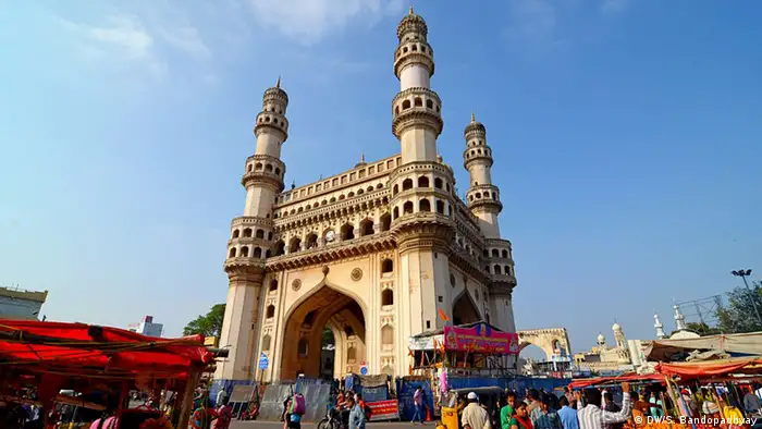 Indien Char Minar in Hyderabad (DW/S. Bandopadhyay)