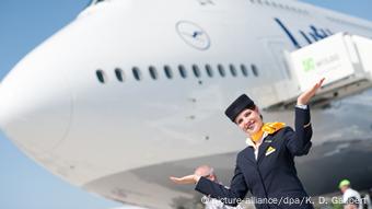 Самолет Lufthansa