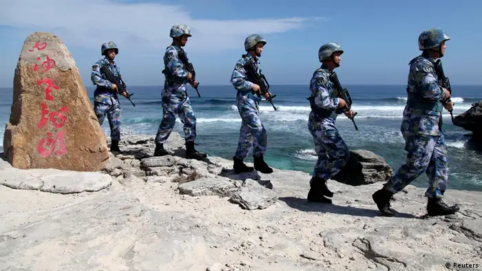 China Soldaten im Südchinesischen Meer - Xisha Islands