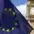 Großbritannien Europaflagge vor dem Big Ben in London