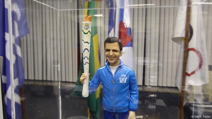 Plastikfigur von Eduardo Paes, Bürgermeister von Rio de Janeiro, Foto: DW