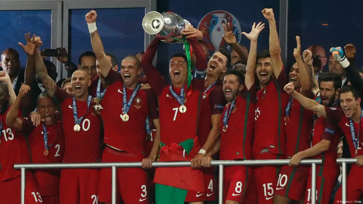 Euro'2016: Quando a Europa se rendeu a Portugal - Europeu - Jornal Record