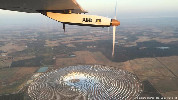 Spanien Sevilla nach dem Start von Solar Impulse 2