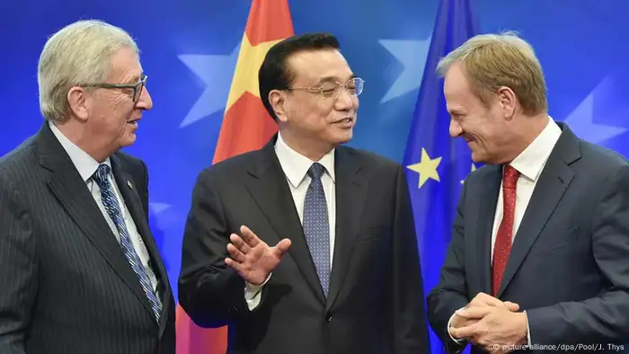China Jean Claude Juncker, Li Keqiang und Donald Tusk beim EU-China-Gipfel