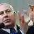 تحلیلگران سیاسی معتقدند که بنیامین نتانیاهو، نخست‌وزیر اسراییل، در مخمصه‌ای سیاسی گرفتار شده است
