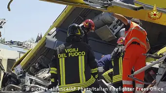 Italien Apulien Andria Mehrere Tote nach Zusammenstoß von zwei Zügen