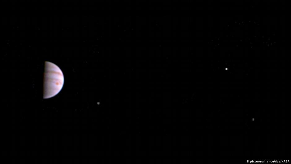 Juno's first photo of a small Jupiter in a black sky. (Photo: picture-alliance/dpa/NASA)