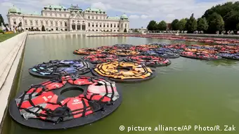 Österreich Ausstellung von Ai Weiwei im Park des Wiener Belvedere