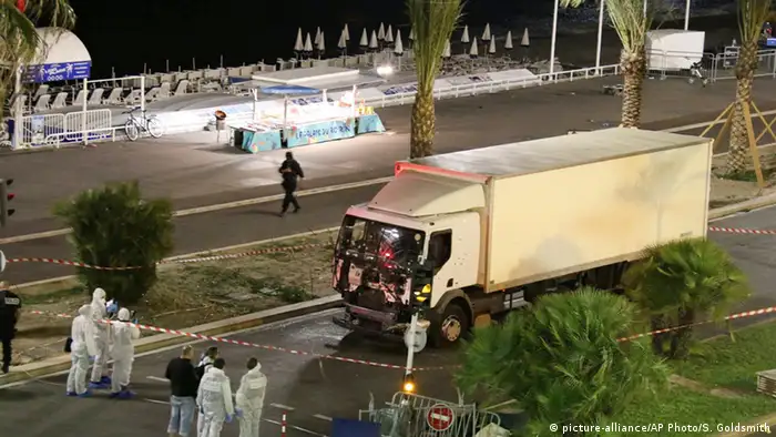 Frankreich Lastwagen-Anschlag in Nizza