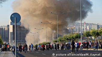 Türkei Soldaten flüchten vor wütendem Mob