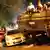 Türkei Istanbul Panzer rollt über Autos