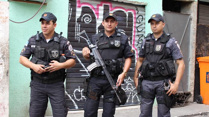 Polizisten der Einheit UPP in Favela in Rio de Janeiro, Foto: DW