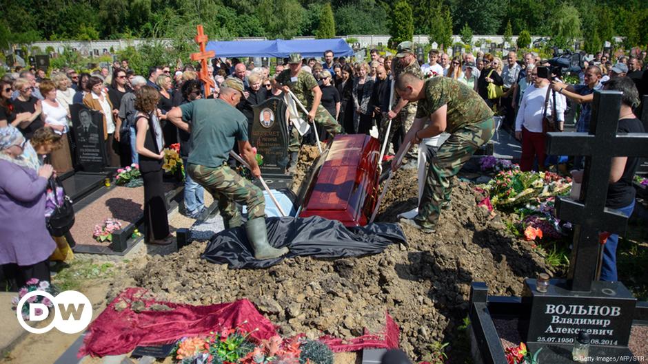 Journalist Killed In Kyiv Car Bombing Buried – DW – 07/23/2016