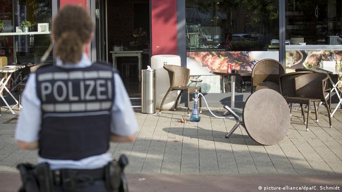 Deutschland Reutlingen Mann mit Machete tötet Frau und verletzt mehrere