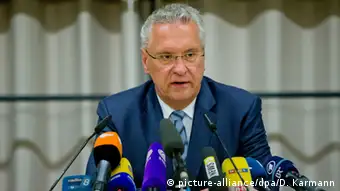 Deutschland Ansbach Explosion Pressekonferenz Innenminister von Bayern Joachim Herrmann